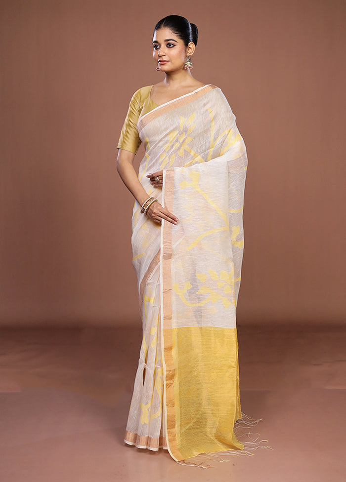 White Handloom Matka Pure Silk Saree With Blouse Piece