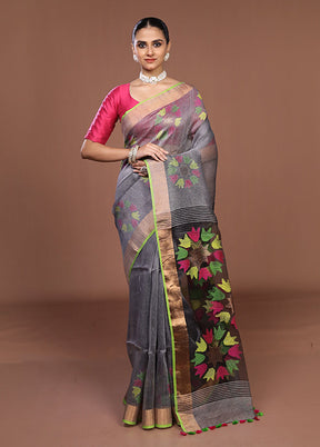 Grey Matka Silk Saree With Blouse Piece