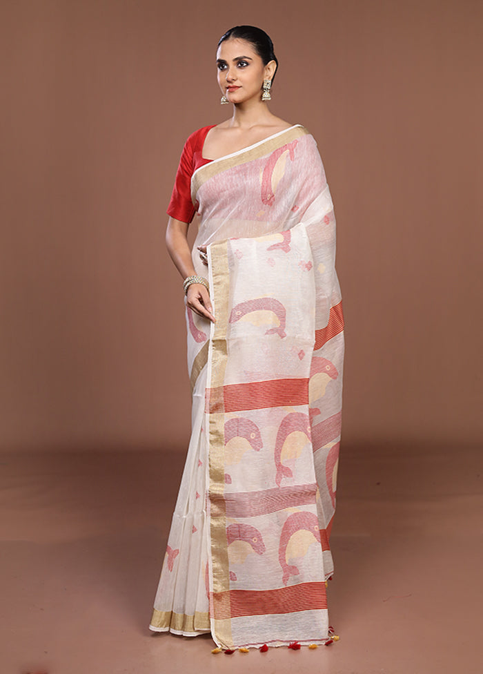 White Matka Silk Saree With Blouse Piece