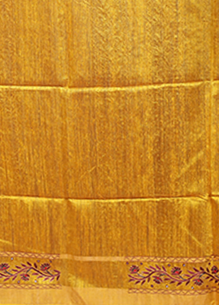 Cream Handloom Matka Pure Silk Saree With Blouse Piece