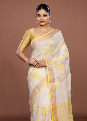 White Handloom Matka Pure Silk Saree With Blouse Piece
