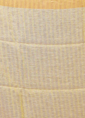 White Handloom Matka Pure Silk Saree With Blouse Piece