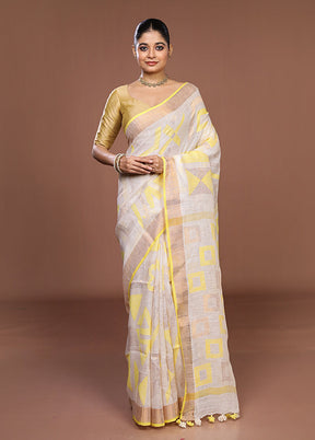 White Handloom Matka Pure Silk Saree With Blouse Piece