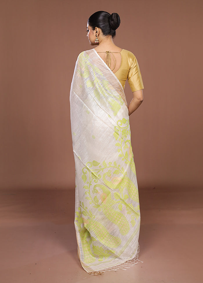 White Handloom Matka Pure Silk Saree With Blouse Piece