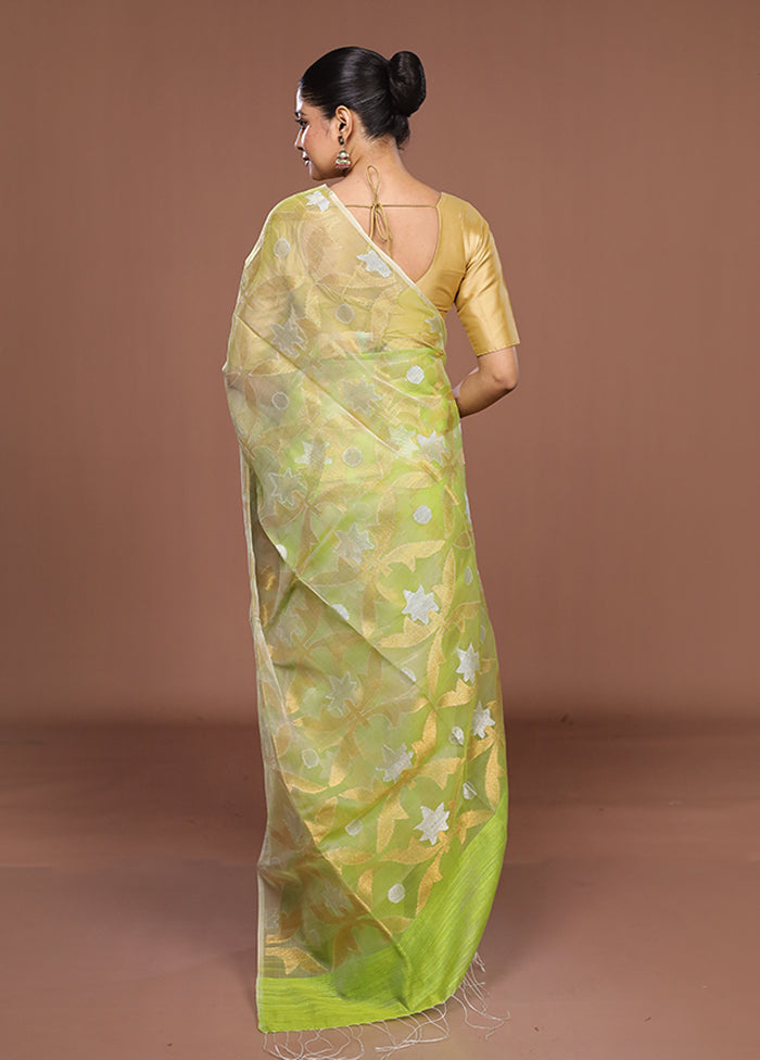 Green Handloom Matka Pure Silk Saree With Blouse Piece