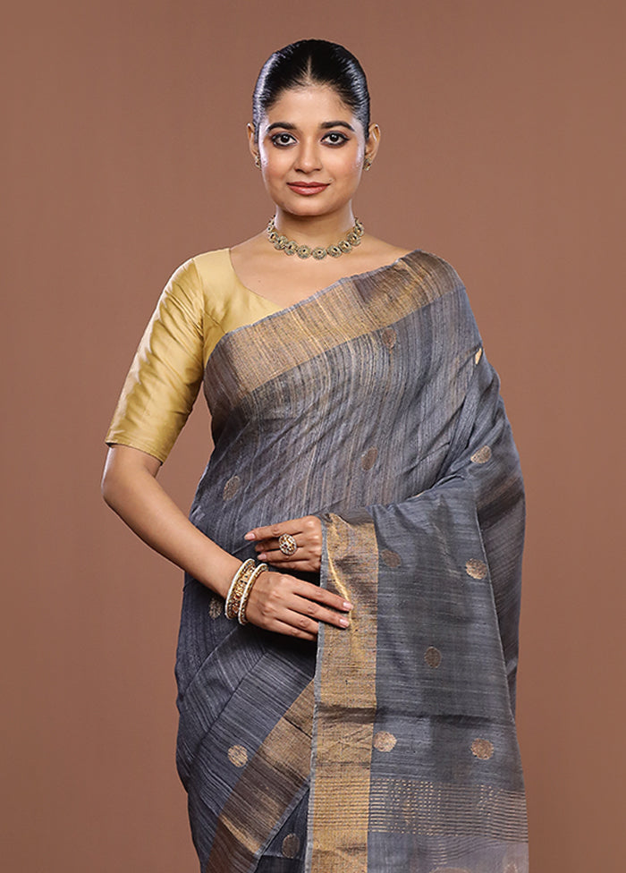 Grey Handloom Matka Pure Silk Saree With Blouse Piece