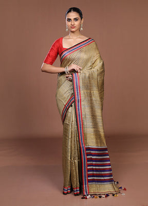 Cream Handloom Matka Pure Silk Saree With Blouse Piece