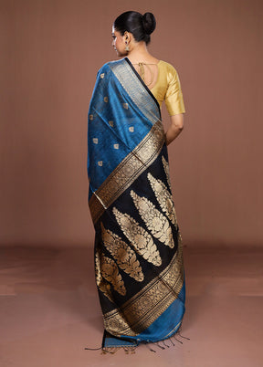Blue Handloom Matka Pure Silk Saree With Blouse Piece