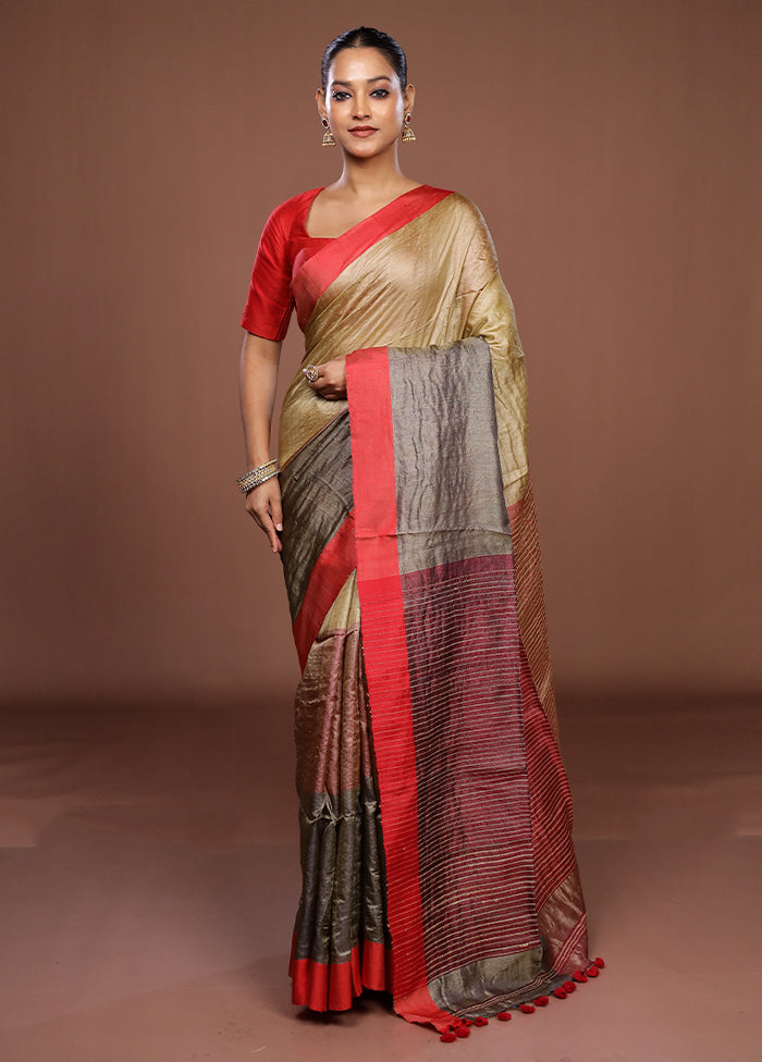 Grey Matka Silk Saree With Blouse Piece