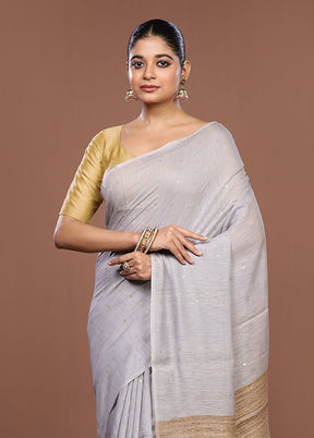 Grey Matka Silk Saree With Blouse Piece
