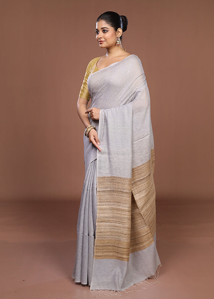 Grey Matka Silk Saree With Blouse Piece