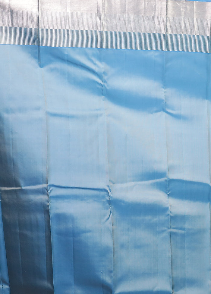 Cream Handloom Kanjivaram Pure Silk Saree With Blouse Piece
