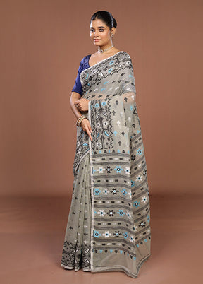 Grey Jamdani Cotton Saree Without Blouse Piece