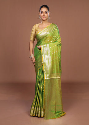 Green Uppada Silk Saree With Blouse Piece