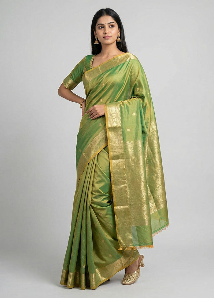 Green Uppada Silk Saree With Blouse Piece