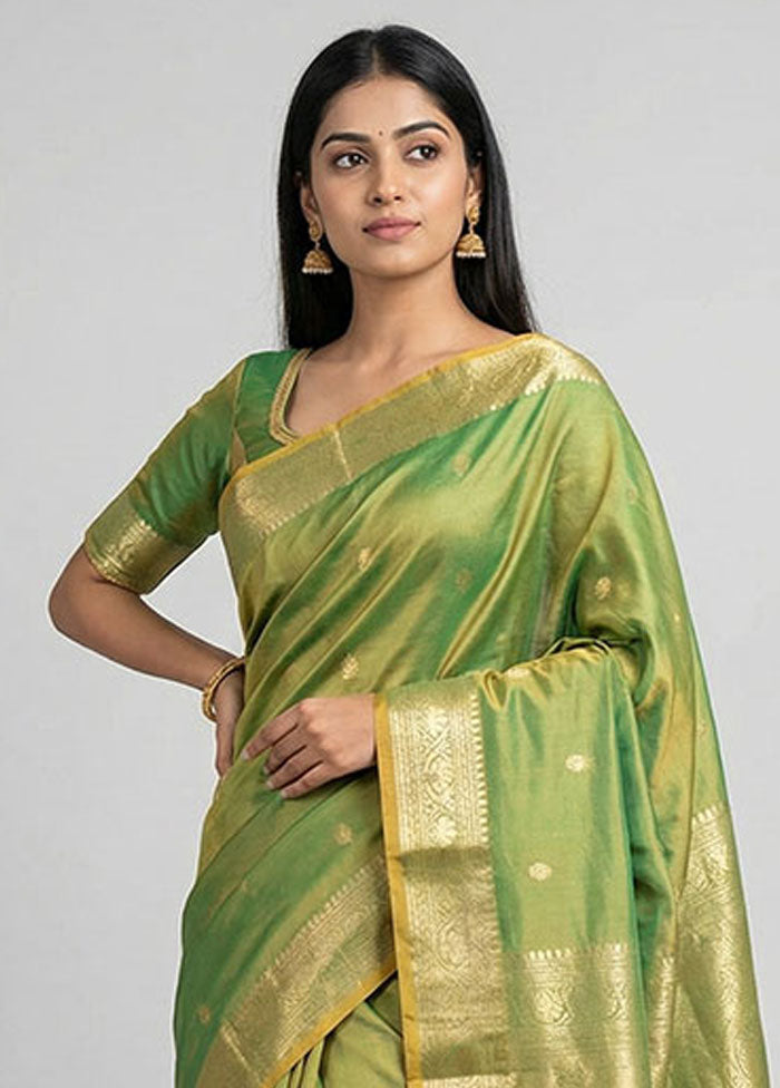 Green Uppada Silk Saree With Blouse Piece