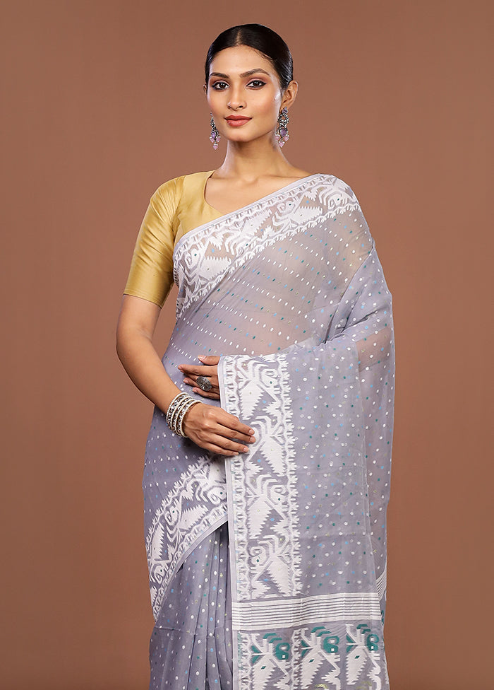 Grey Matka Silk Saree With Blouse Piece