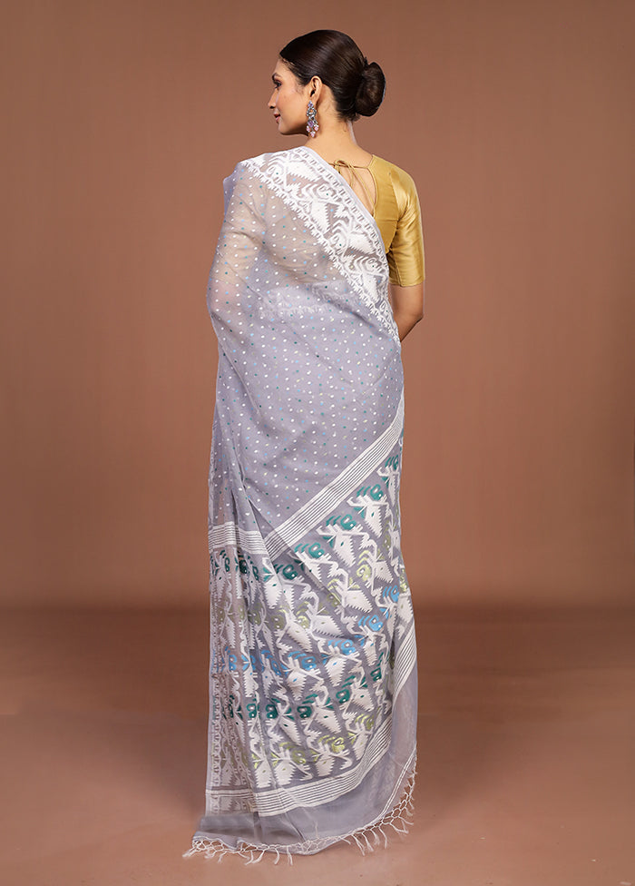 Grey Matka Silk Saree With Blouse Piece