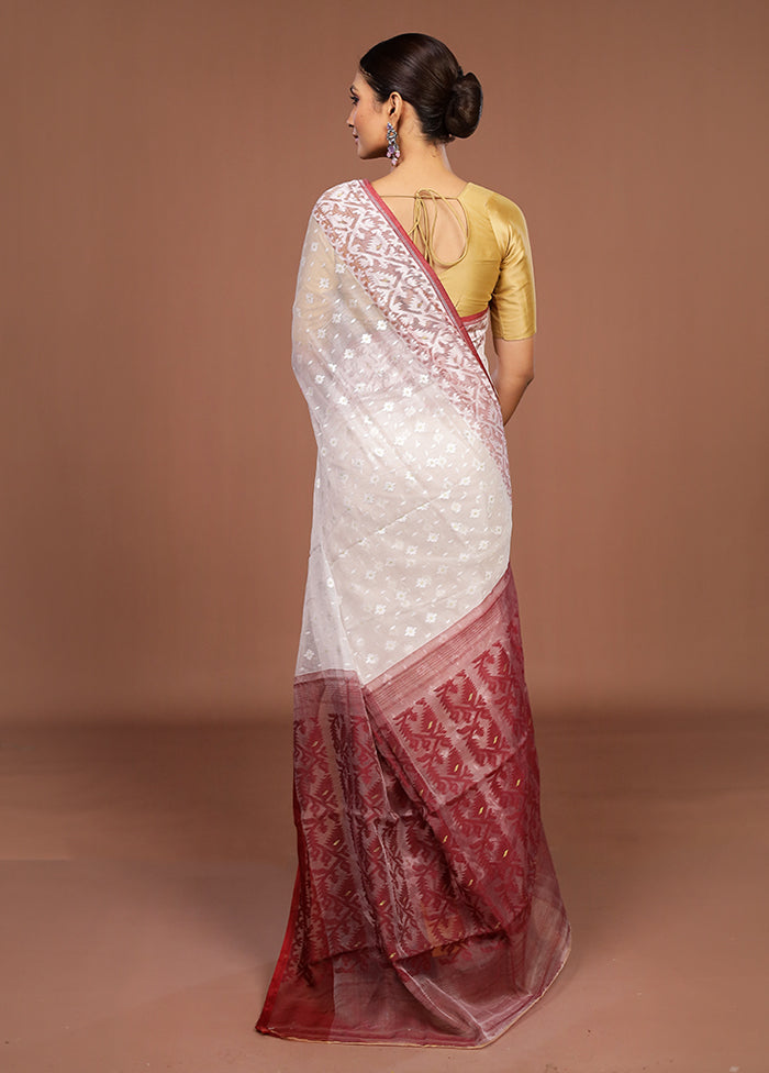 Maroon Jamdani Cotton Saree Without Blouse Piece