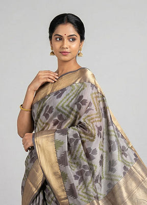 Grey Kanjivaram Silk Saree With Blouse Piece