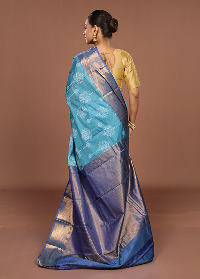 Green Kanjivaram Silk Saree With Blouse Piece