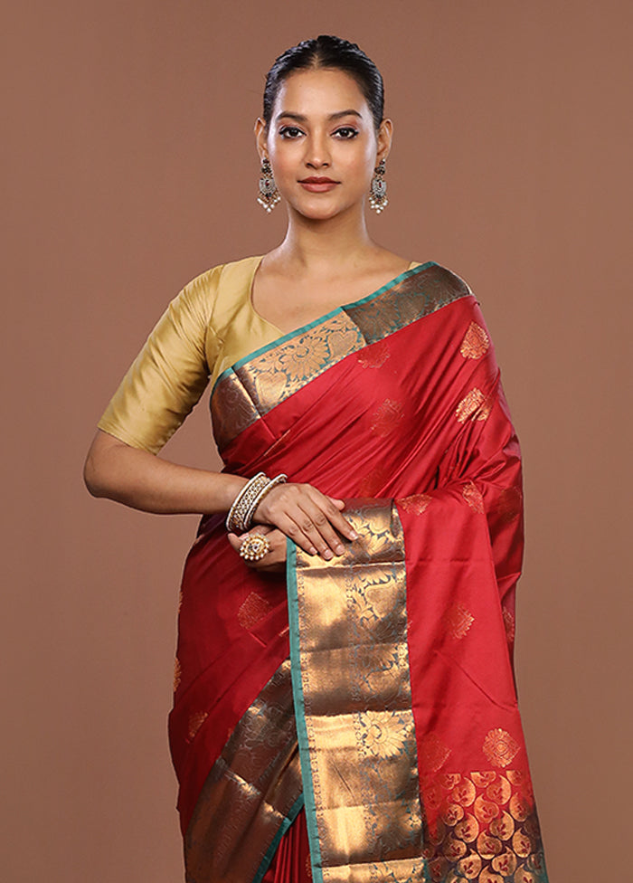 Red Kanjivaram Silk Saree With Blouse Piece