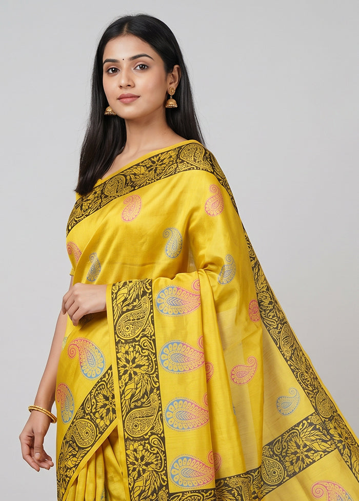 Yellow Printed Silk Saree Without Blouse Piece