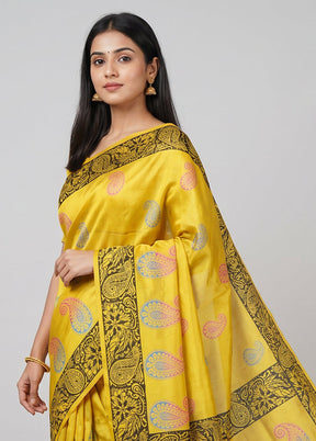 Yellow Printed Silk Saree Without Blouse Piece