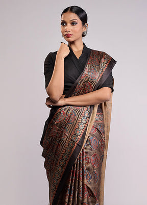 Yellow Printed Silk Saree Without Blouse Piece