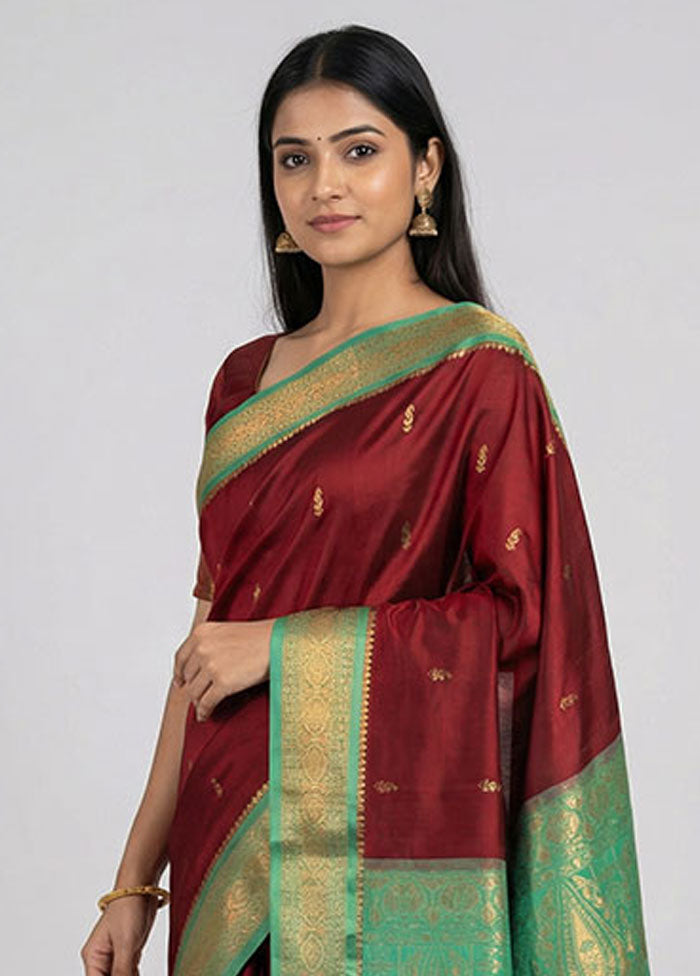 Maroon Handloom Kanjivaram Pure Silk Saree With Blouse Piece