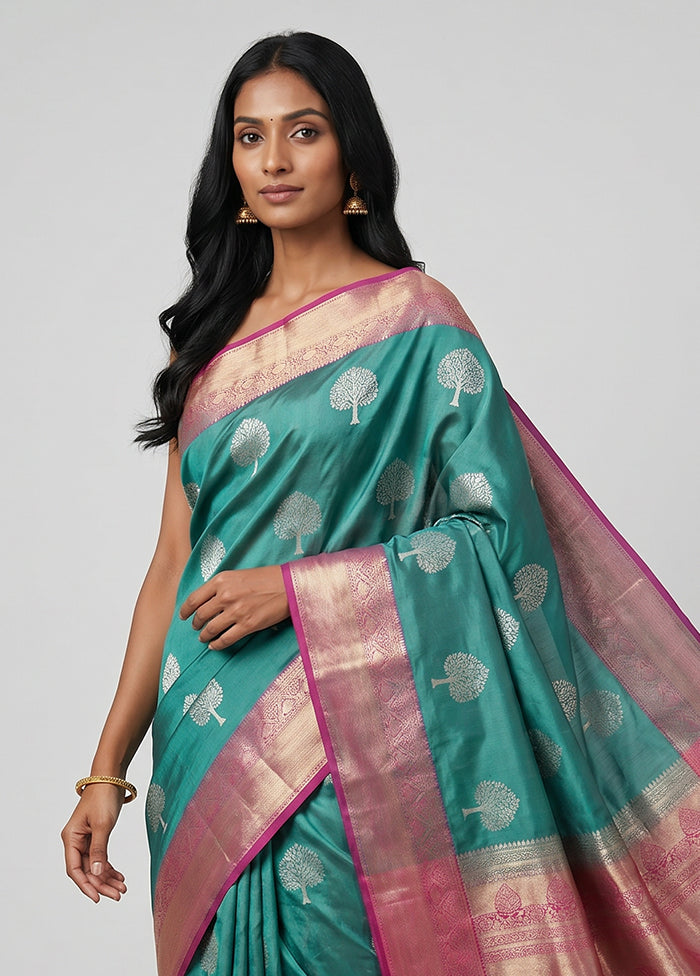 Green Kanjivaram Silk Saree With Blouse Piece