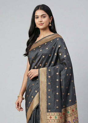 Black Kanjivaram Silk Saree With Blouse Piece