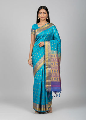 Green Handloom Kanjivaram Pure Silk Saree With Blouse Piece