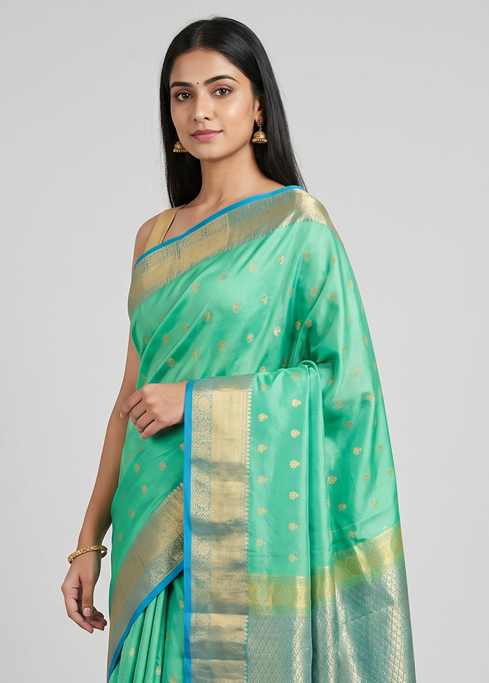 Green Handloom Kanjivaram Pure Silk Saree With Blouse Piece