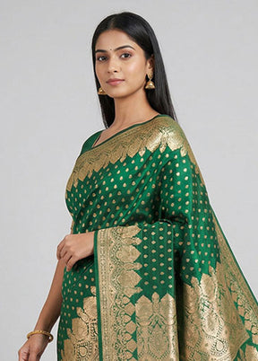 Green Handloom Banarasi Pure Silk Saree With Blouse Piece