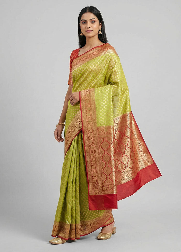 Green Uppada Silk Saree With Blouse Piece