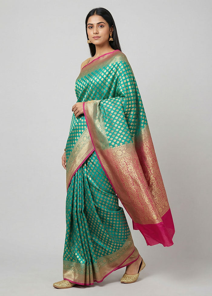 Green Uppada Silk Saree With Blouse Piece