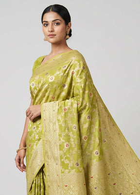Green Handloom Pure Georgette Saree With Blouse Piece