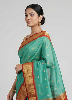 Green Gadwal Silk Saree Without Blouse Piece