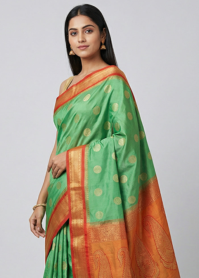 Green Kanjivaram Silk Saree With Blouse Piece