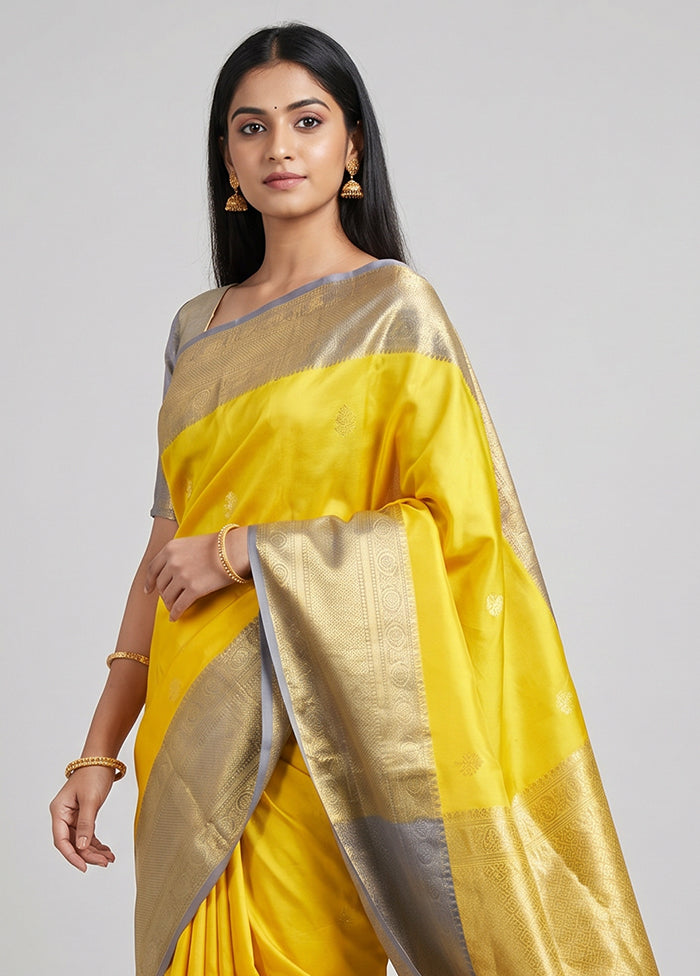 Yellow Handloom Kanchipuram Pure Silk Saree With Blouse Piece