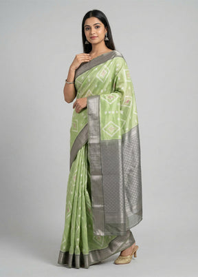 Green Pure Cotton Saree With Blouse Piece