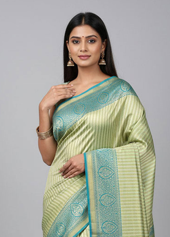 Green Dupion Silk Saree With Blouse Piece