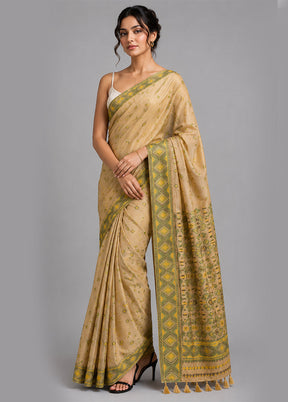 Cream Assam Silk Saree With Blouse Piece