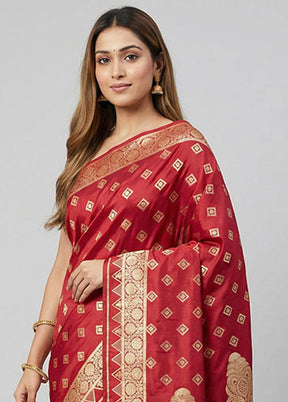 Red Banarasi Silk Saree With Blouse Piece