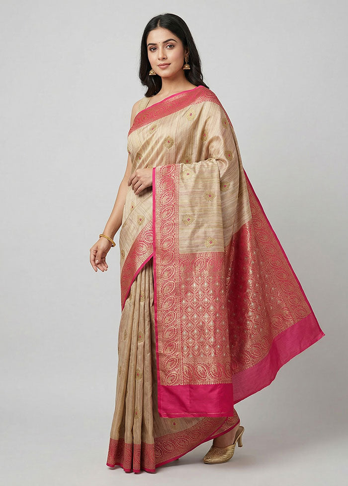 Cream Tussar Silk Saree With Blouse Piece