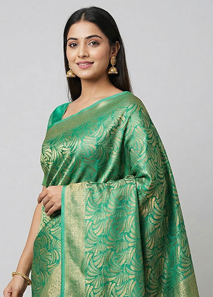 Green Dupion Silk Saree With Blouse Piece