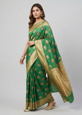 Green Uppada Silk Saree With Blouse Piece