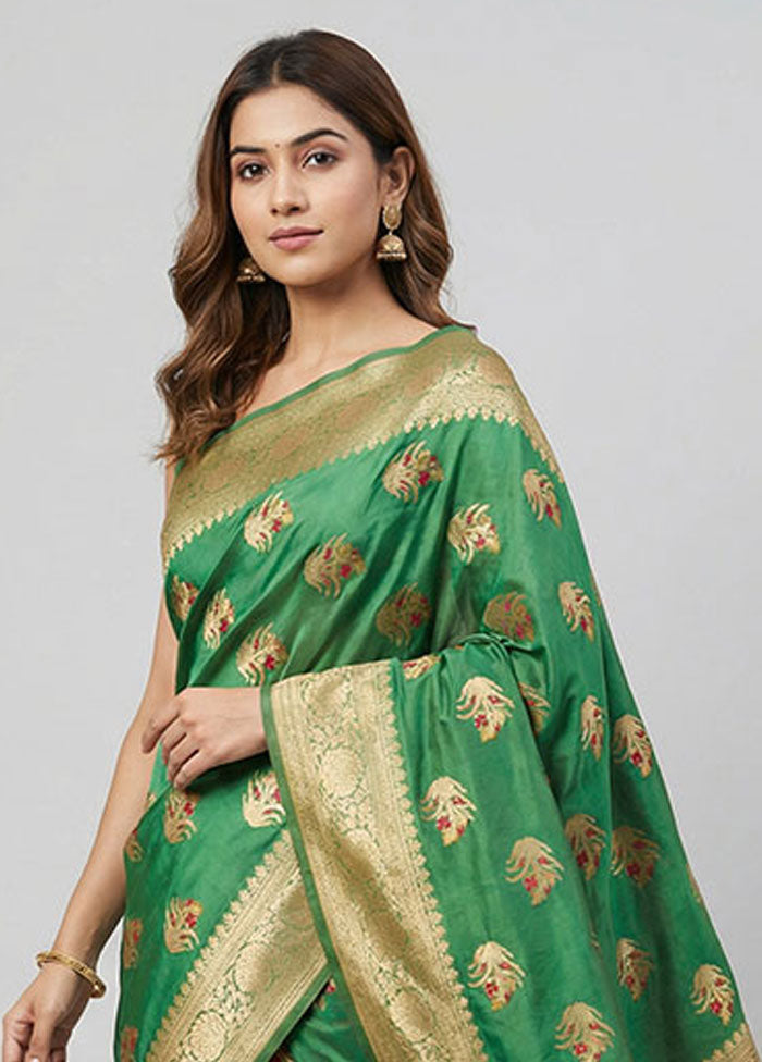 Green Uppada Silk Saree With Blouse Piece