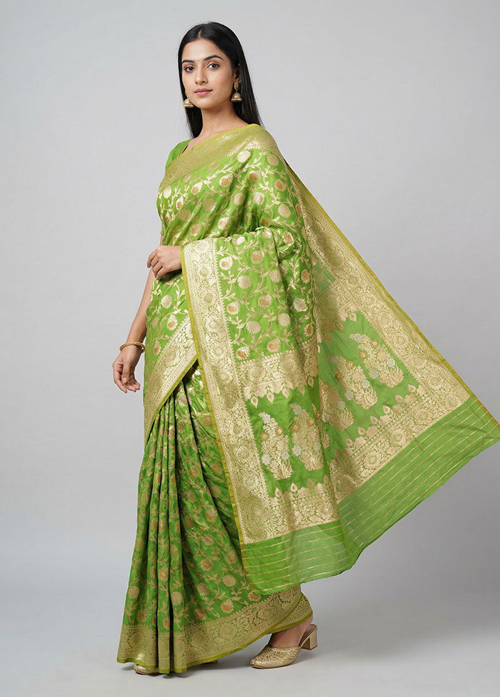 Green Uppada Silk Saree With Blouse Piece